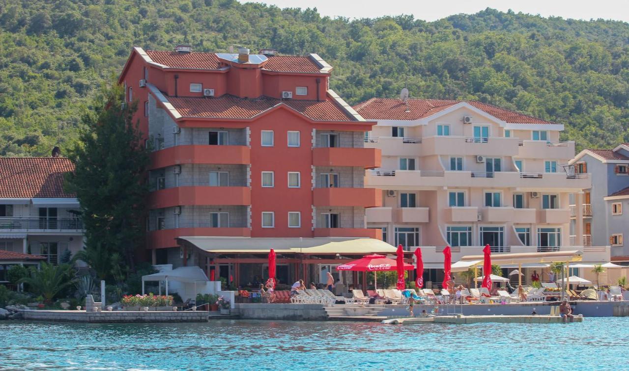 Apart Hotel Samardzic Tivat Eksteriør billede