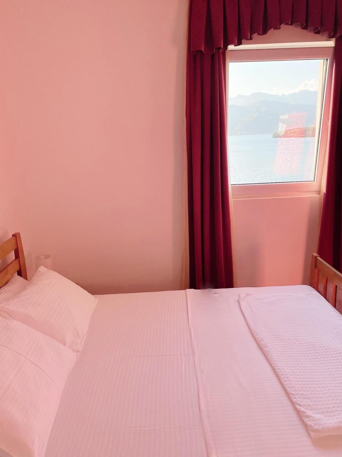 Apart Hotel Samardzic Tivat Eksteriør billede